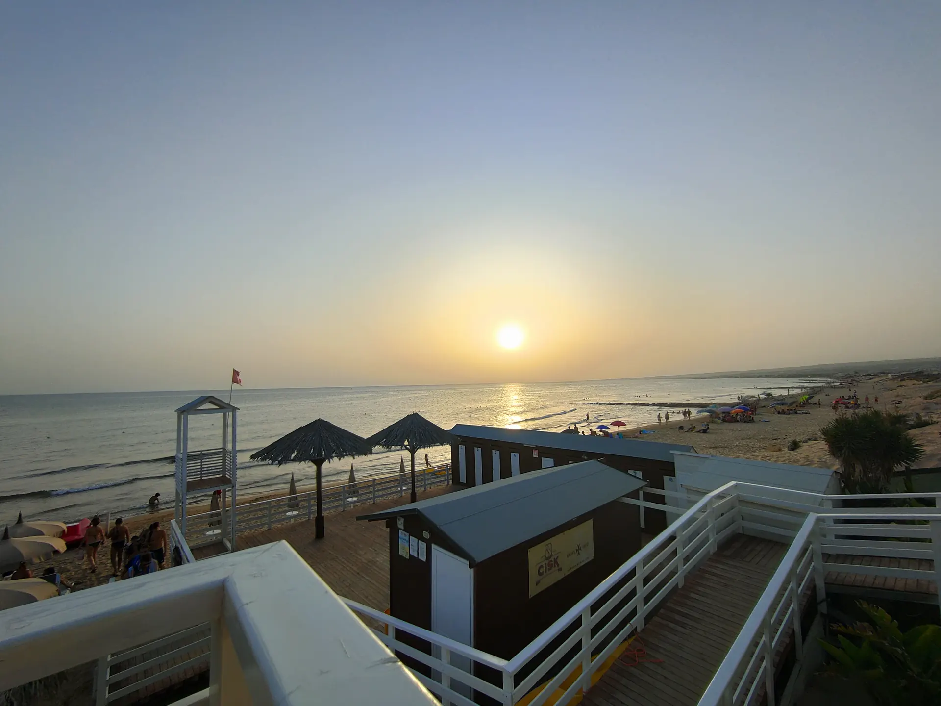 Tramonto sulla spiaggia di Bruca